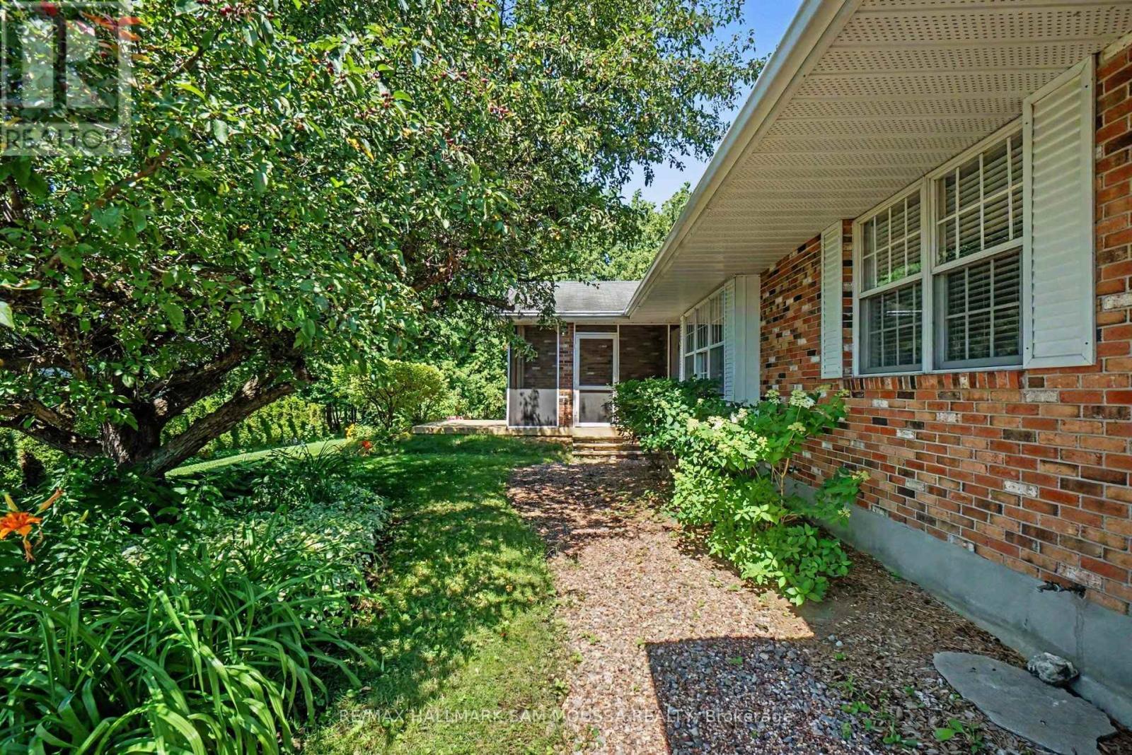 118 JUANITA AVENUE