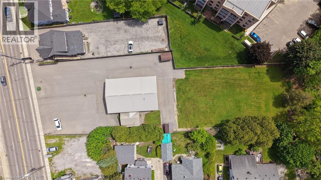 316 QUEENSWAY W