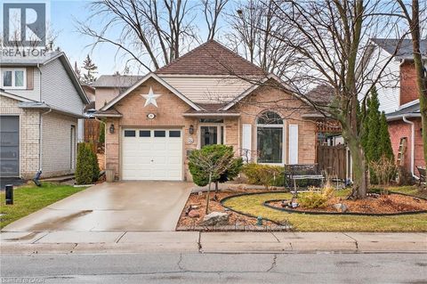 22 NOVOCO Drive Hamilton ON L9C7E8
