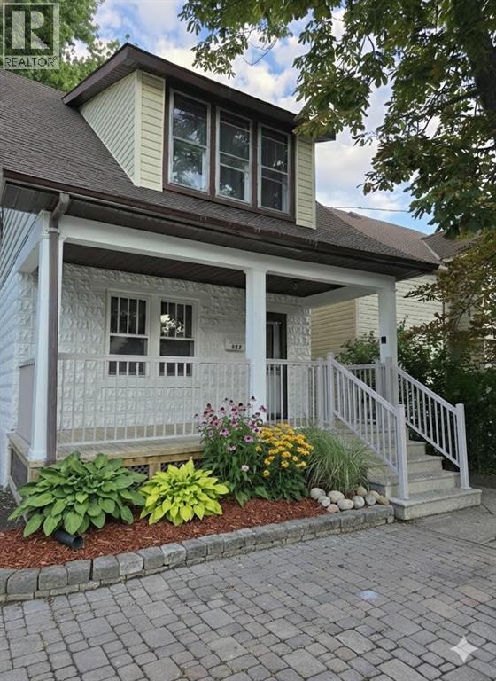 140 NAPIER STREET