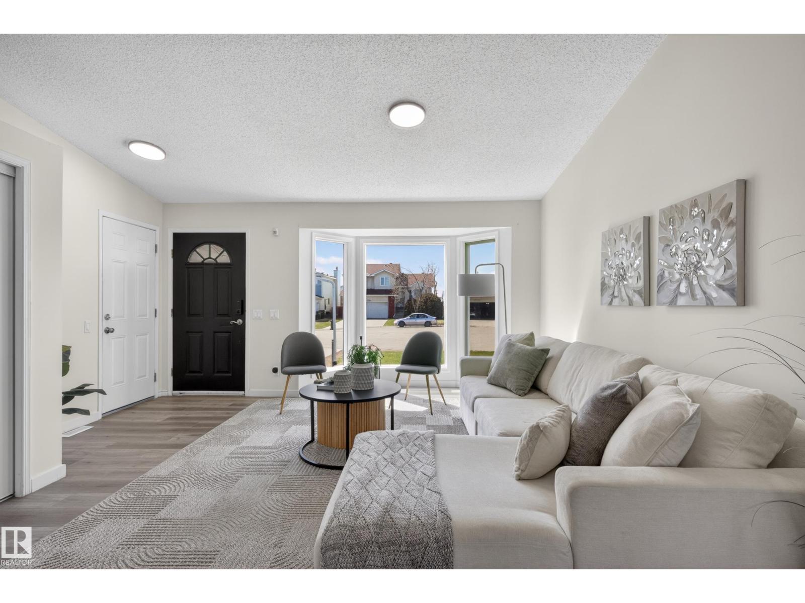 15323 72 ST NW