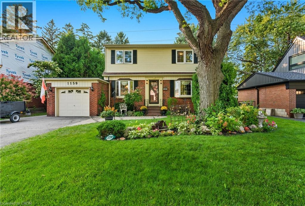 1159 GREENING Avenue