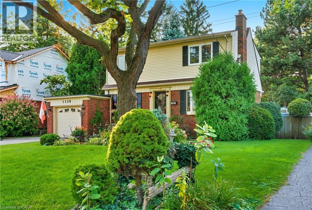 1159 GREENING Avenue