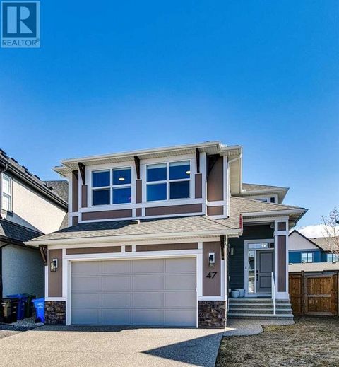 47 Mahogany Cape SE Calgary AB T3M2S4