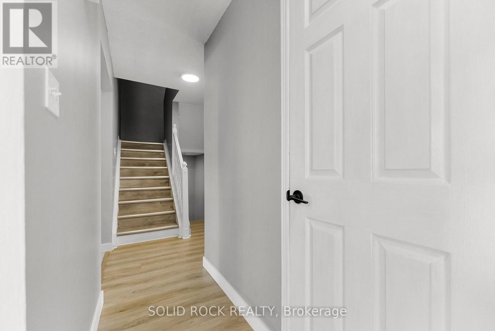 316 SINGLETON WAY