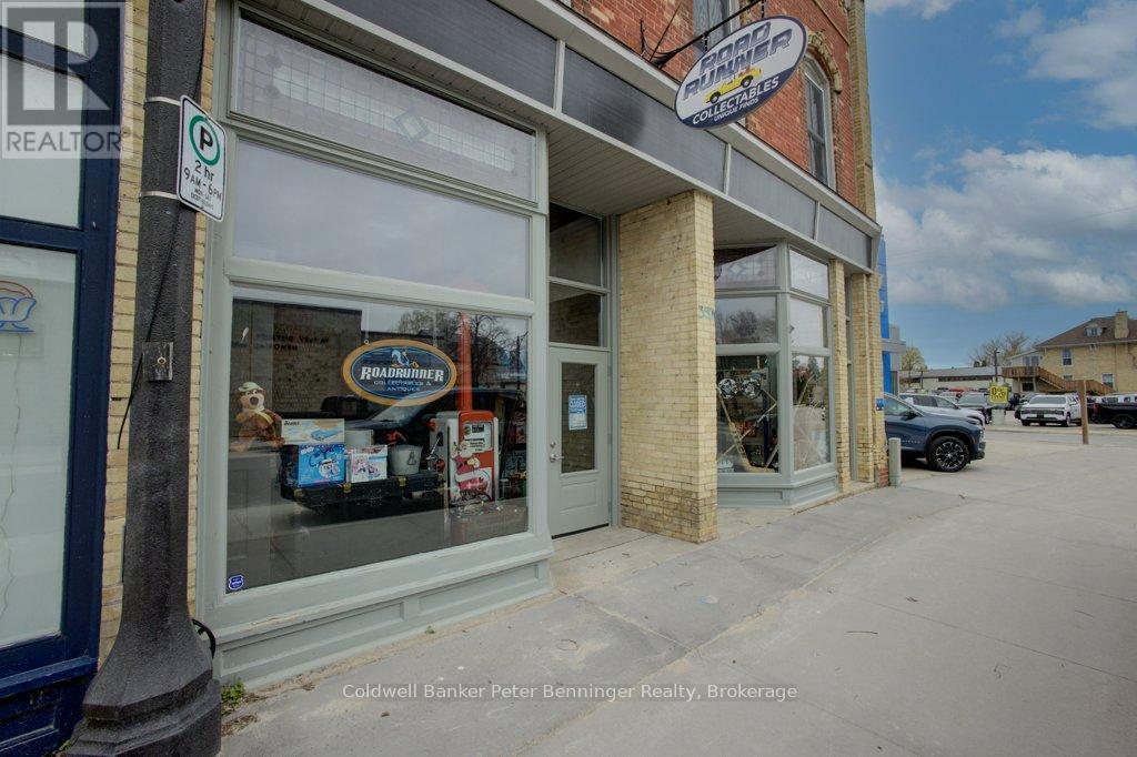 352 QUEEN STREET N
