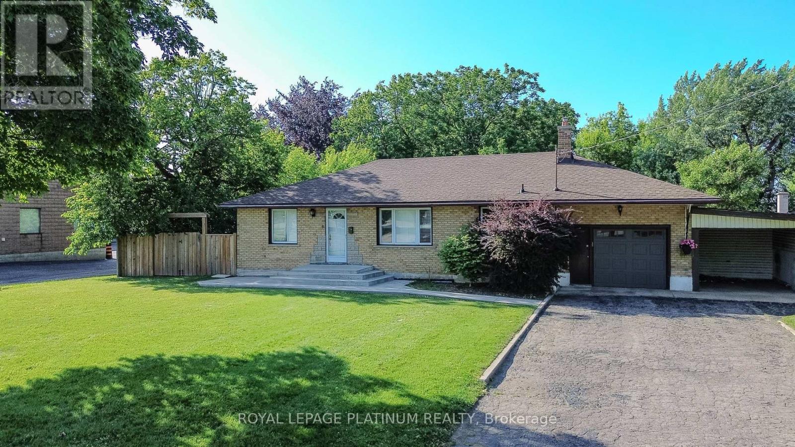 6 VARADI AVENUE