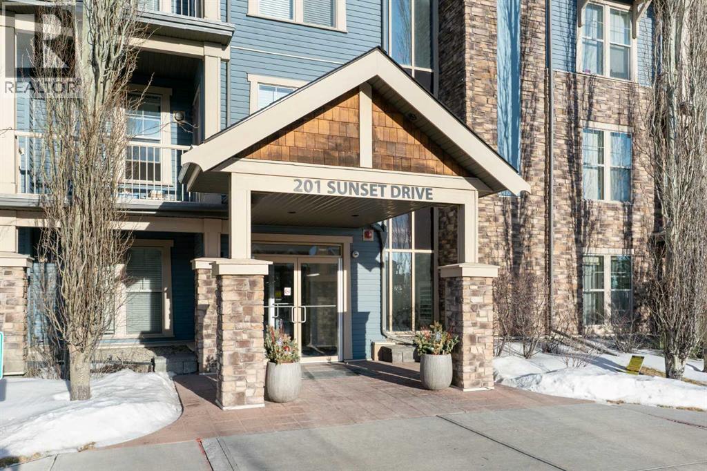 401, 201 Sunset Drive