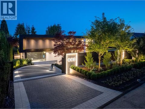 690 KNOCKMAROON ROAD West Vancouver BC V7S1R6