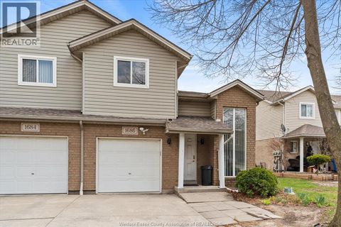 1686 FIELDCREST Tecumseh ON N8N4Z8