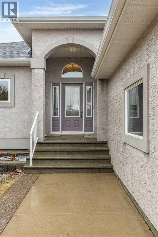 621 Jesmond Point SW