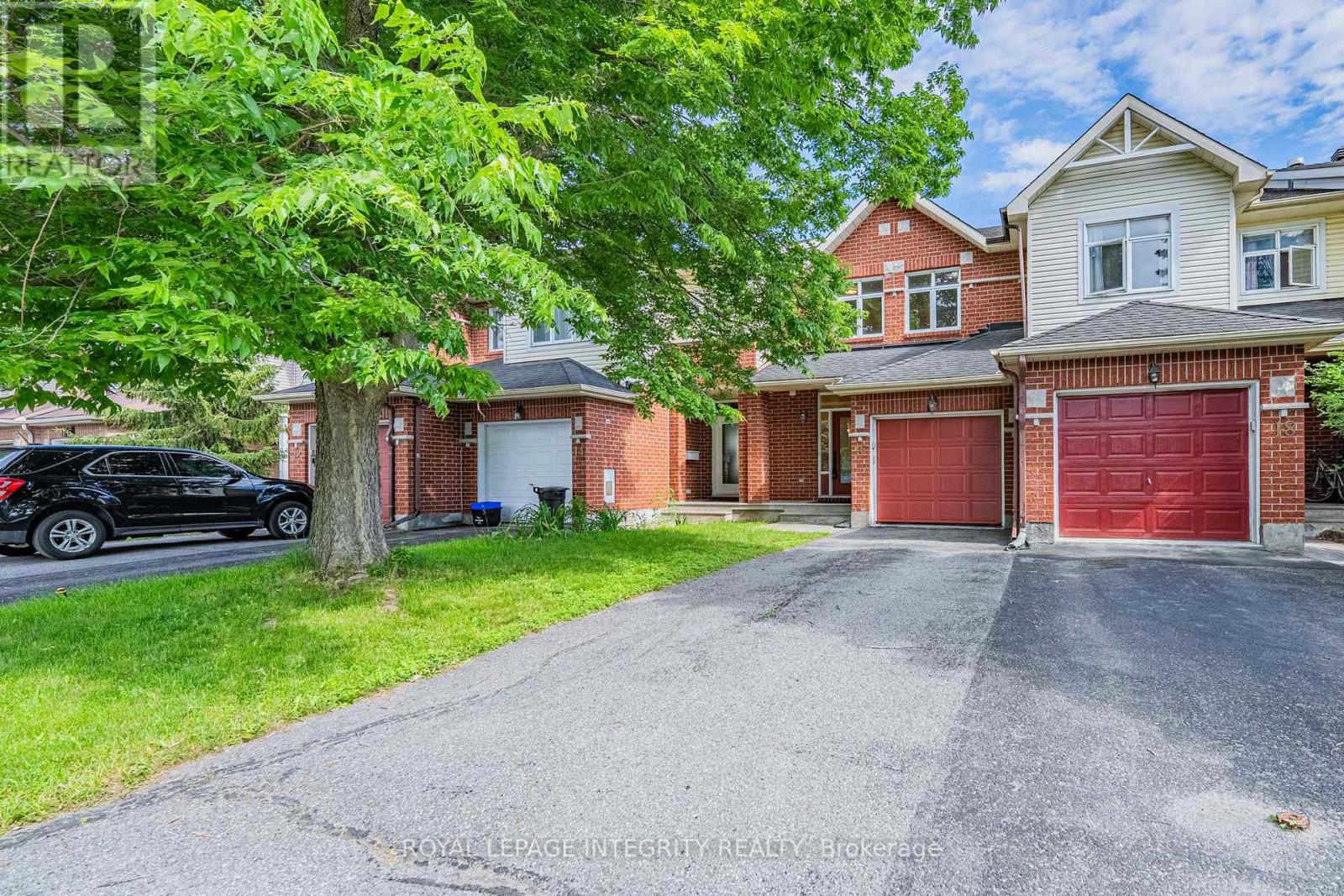 16 REDDING WAY