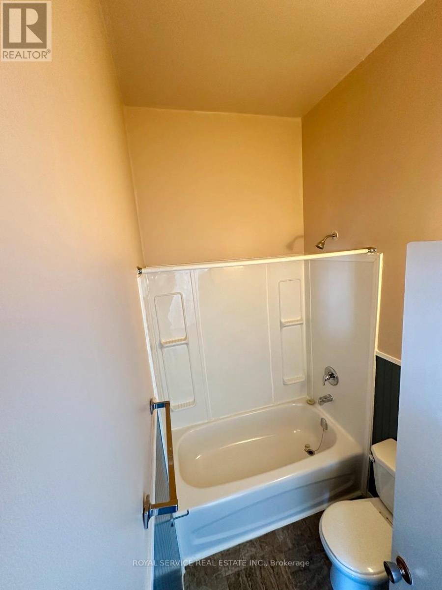 3 - 197 WALTON STREET