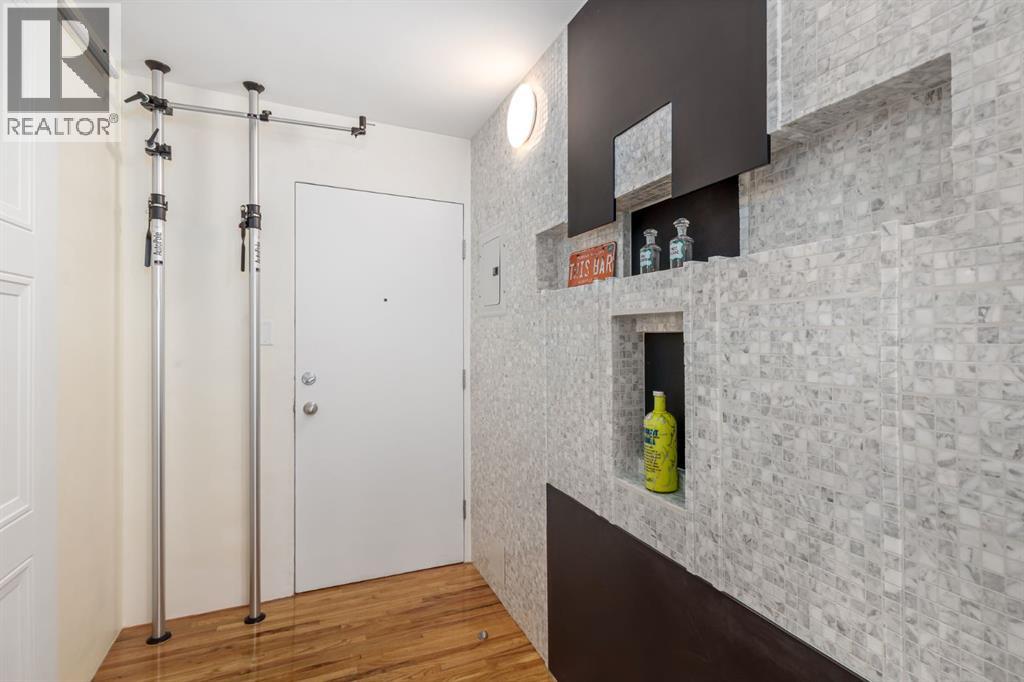 306, 112 23 Avenue SW