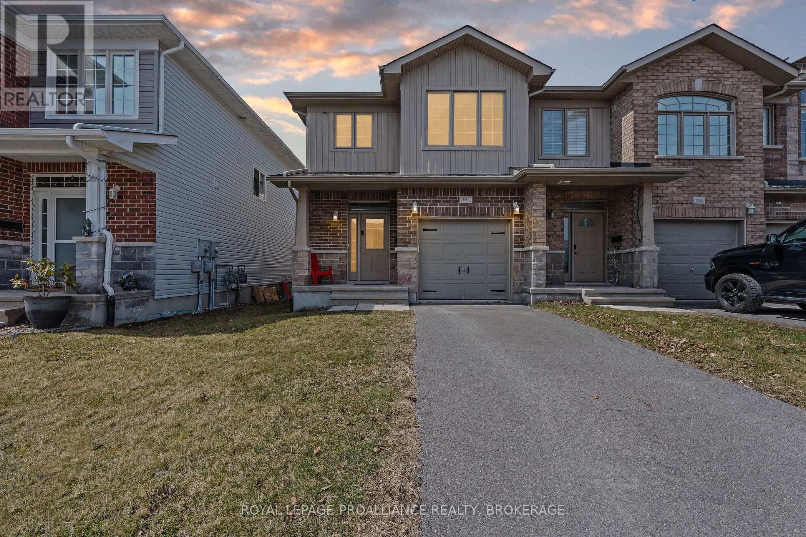 1584 DAVENPORT CRESCENT