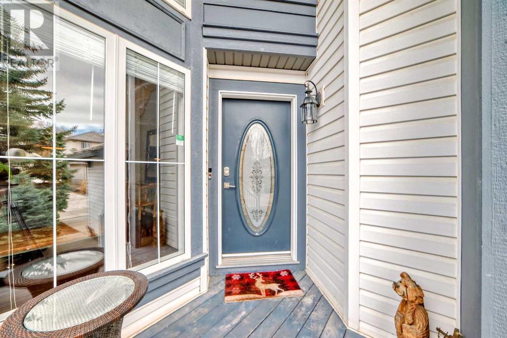 14 Valley Ponds Crescent NW