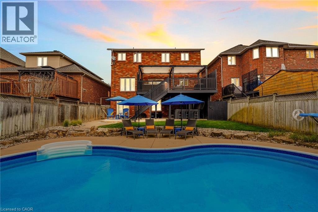 5 VOLTERRA Court