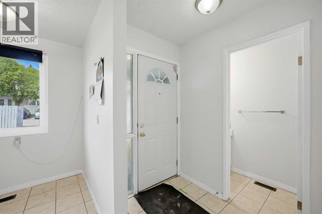 409 Georgian Villas NE