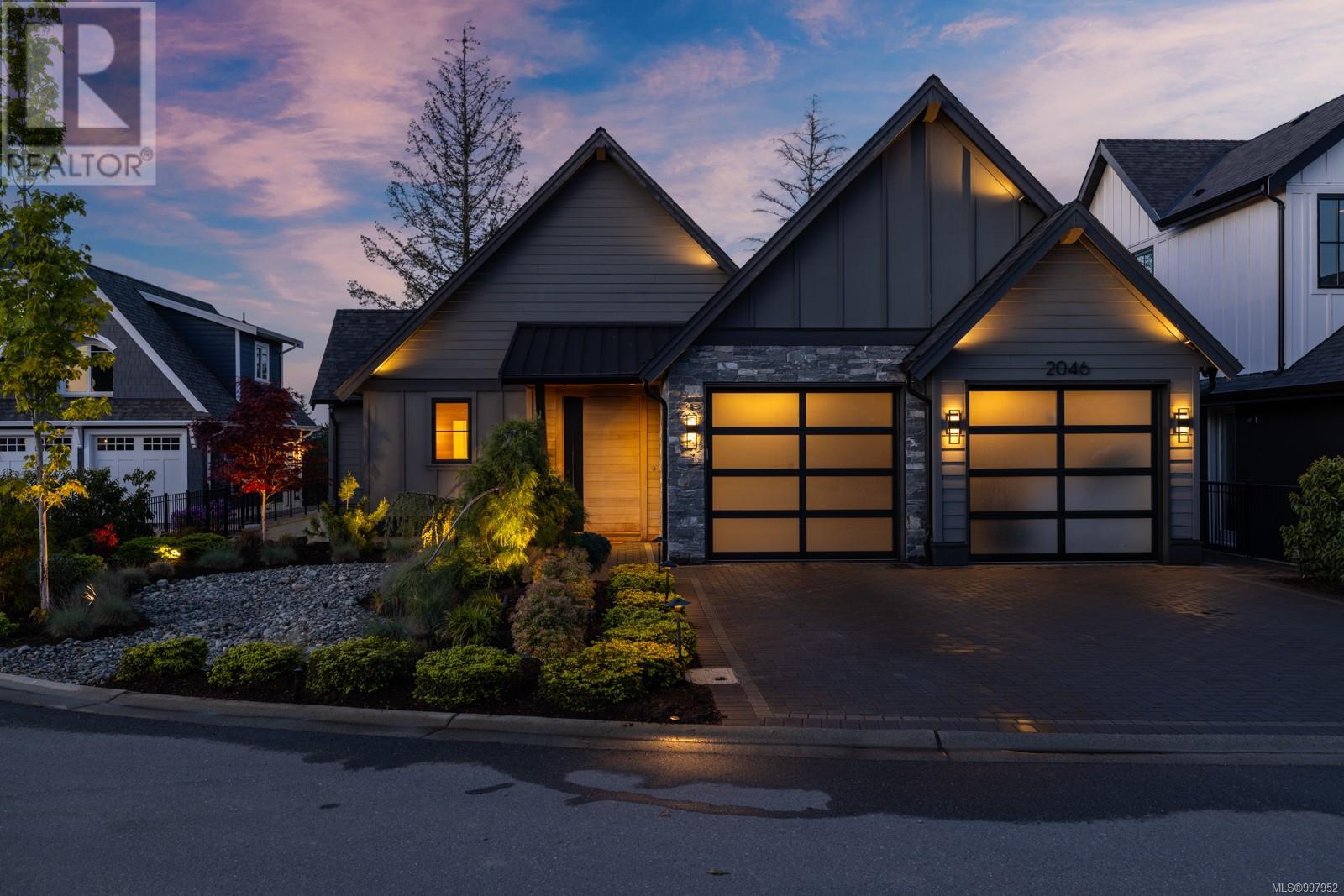 2046 Pinehurst Terr