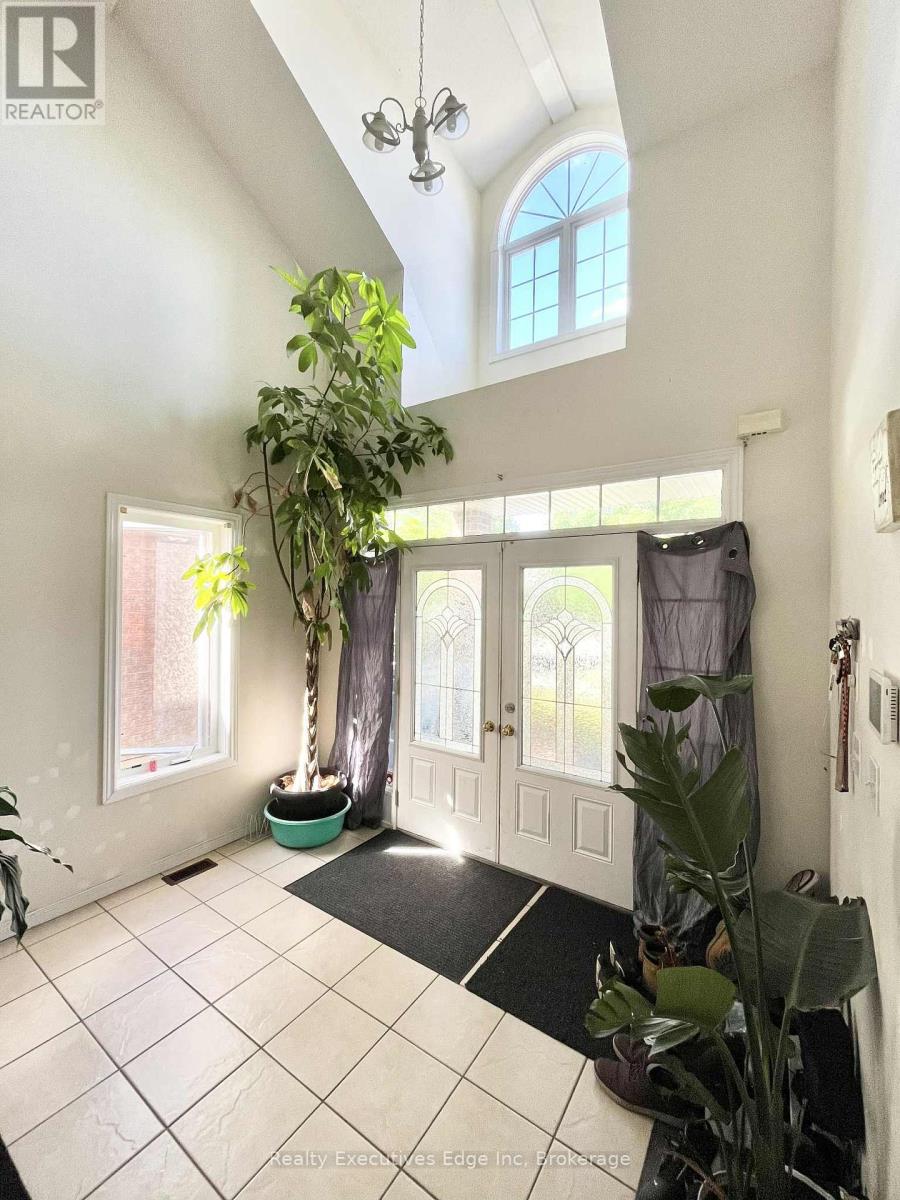 4 DAVIS STREET