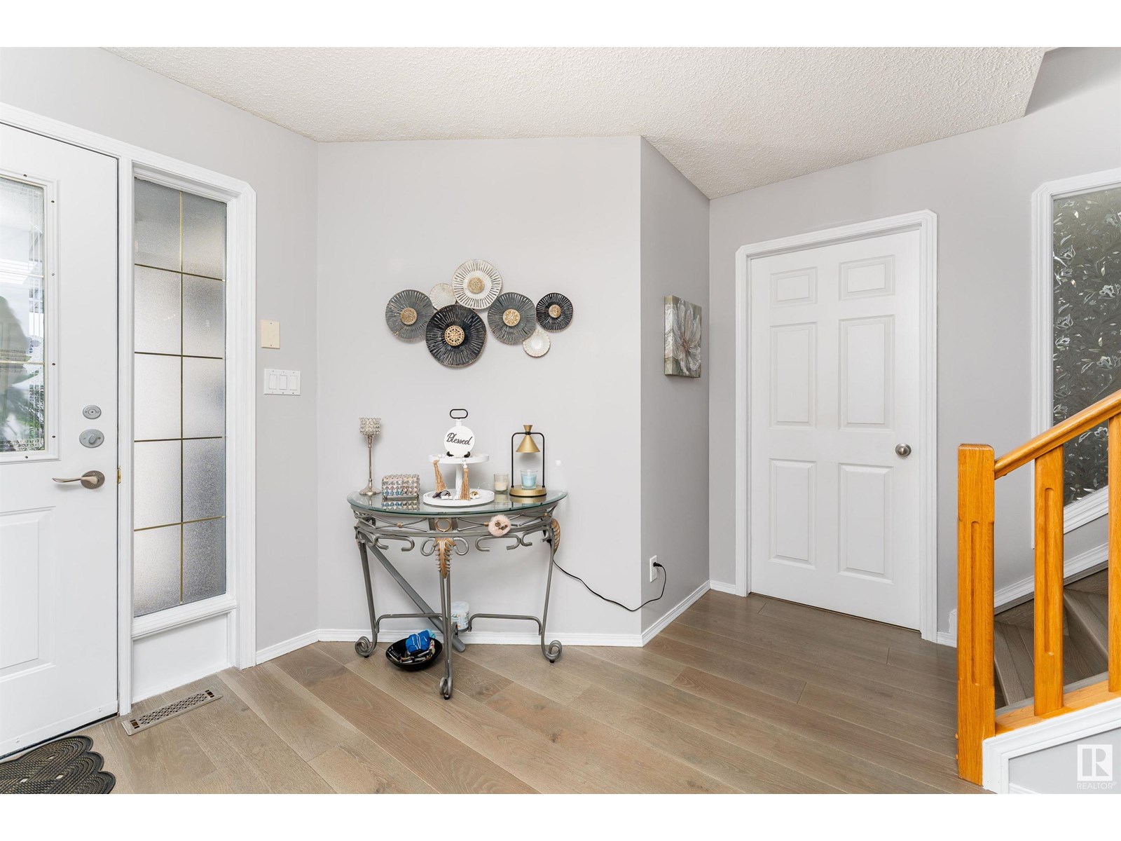 28 LINKSIDE PL