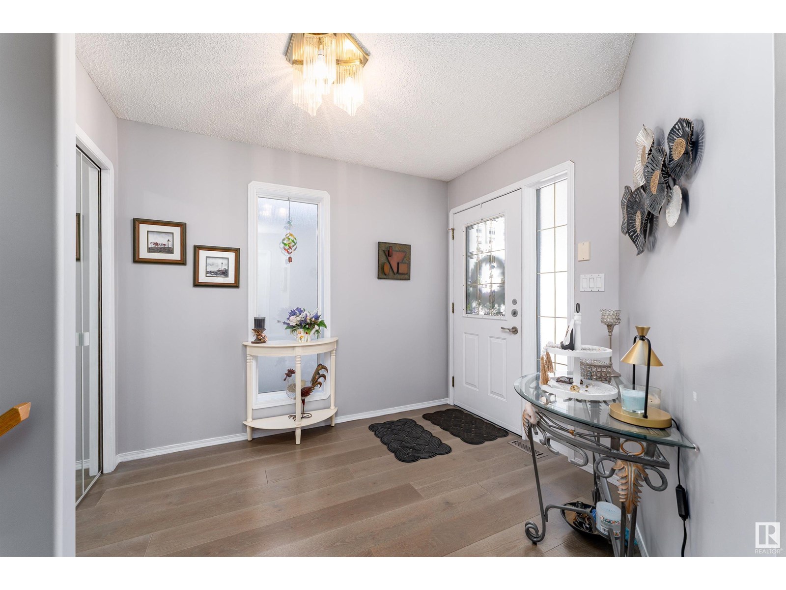 28 LINKSIDE PL