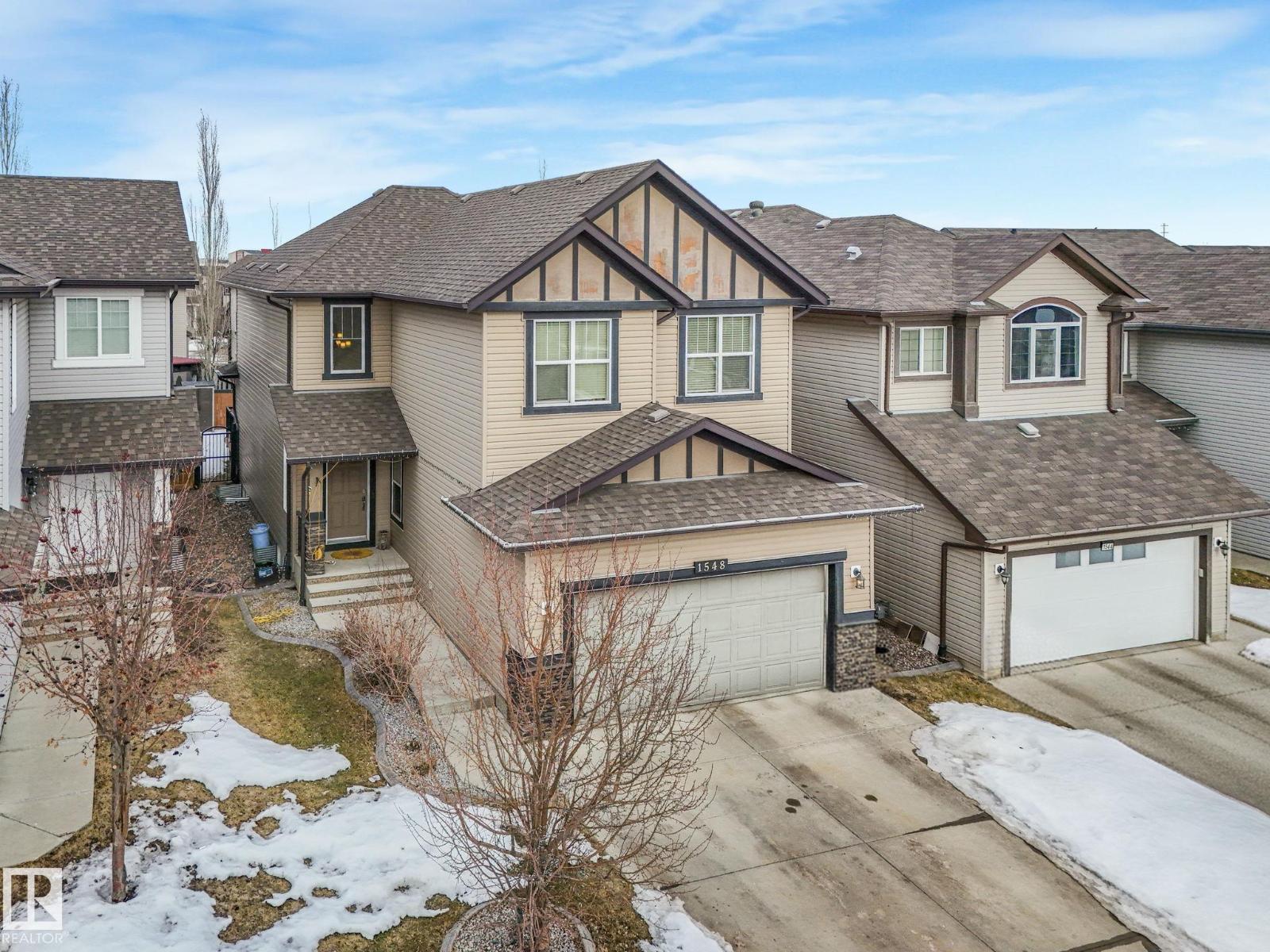1548 36 AV NW