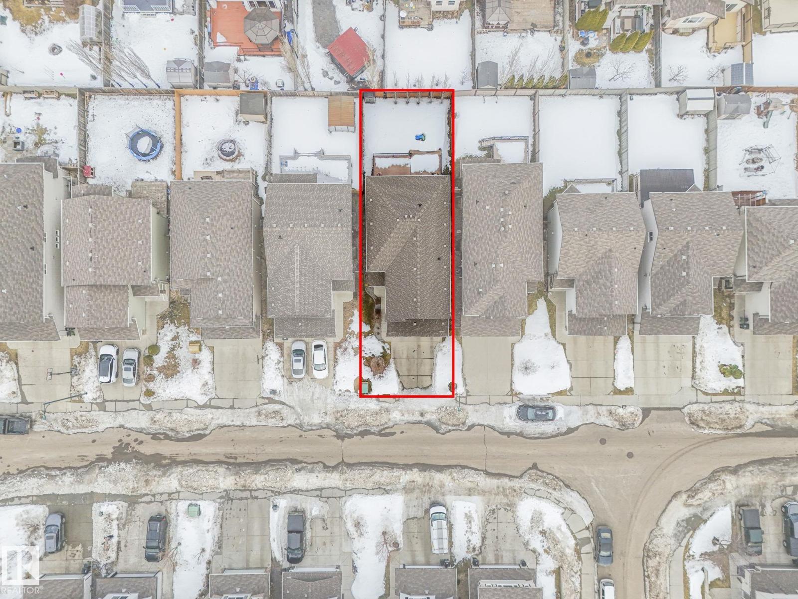 1548 36 AV NW