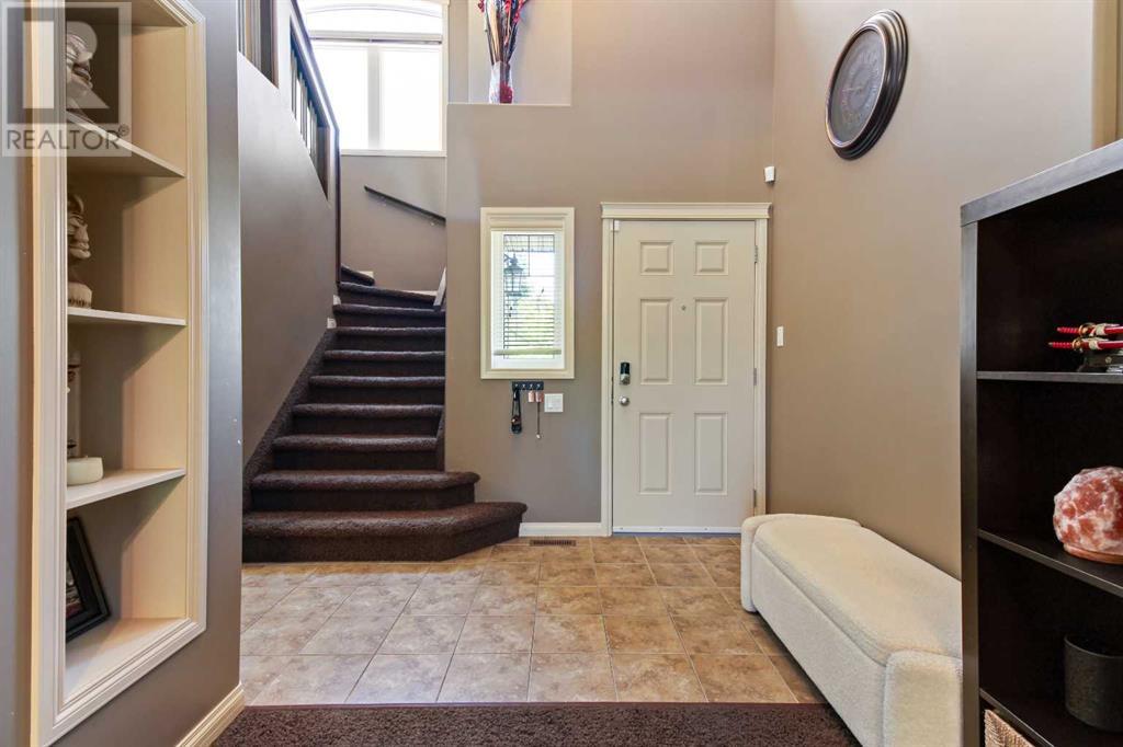 213 Firelight Crescent W