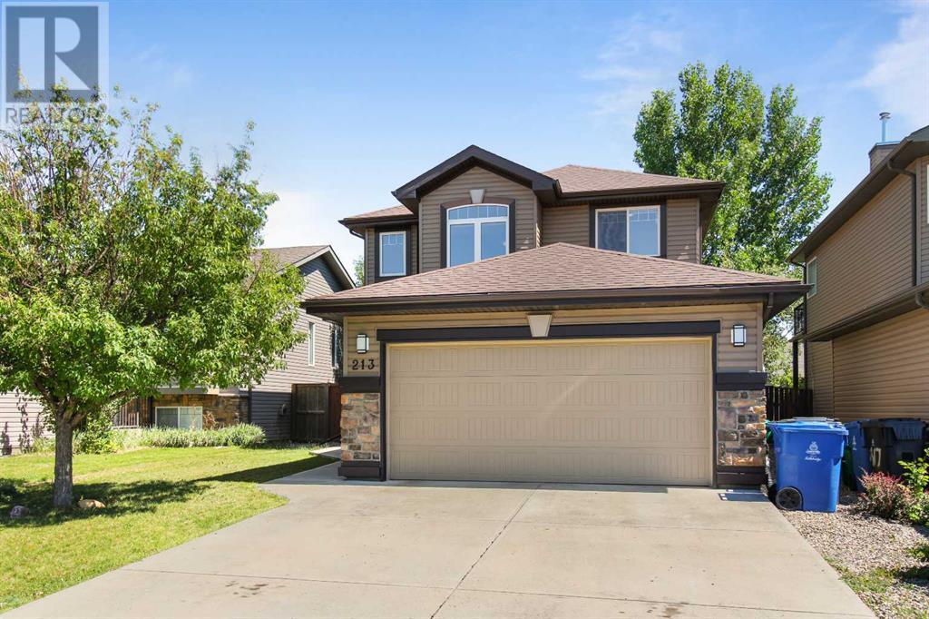 213 Firelight Crescent W