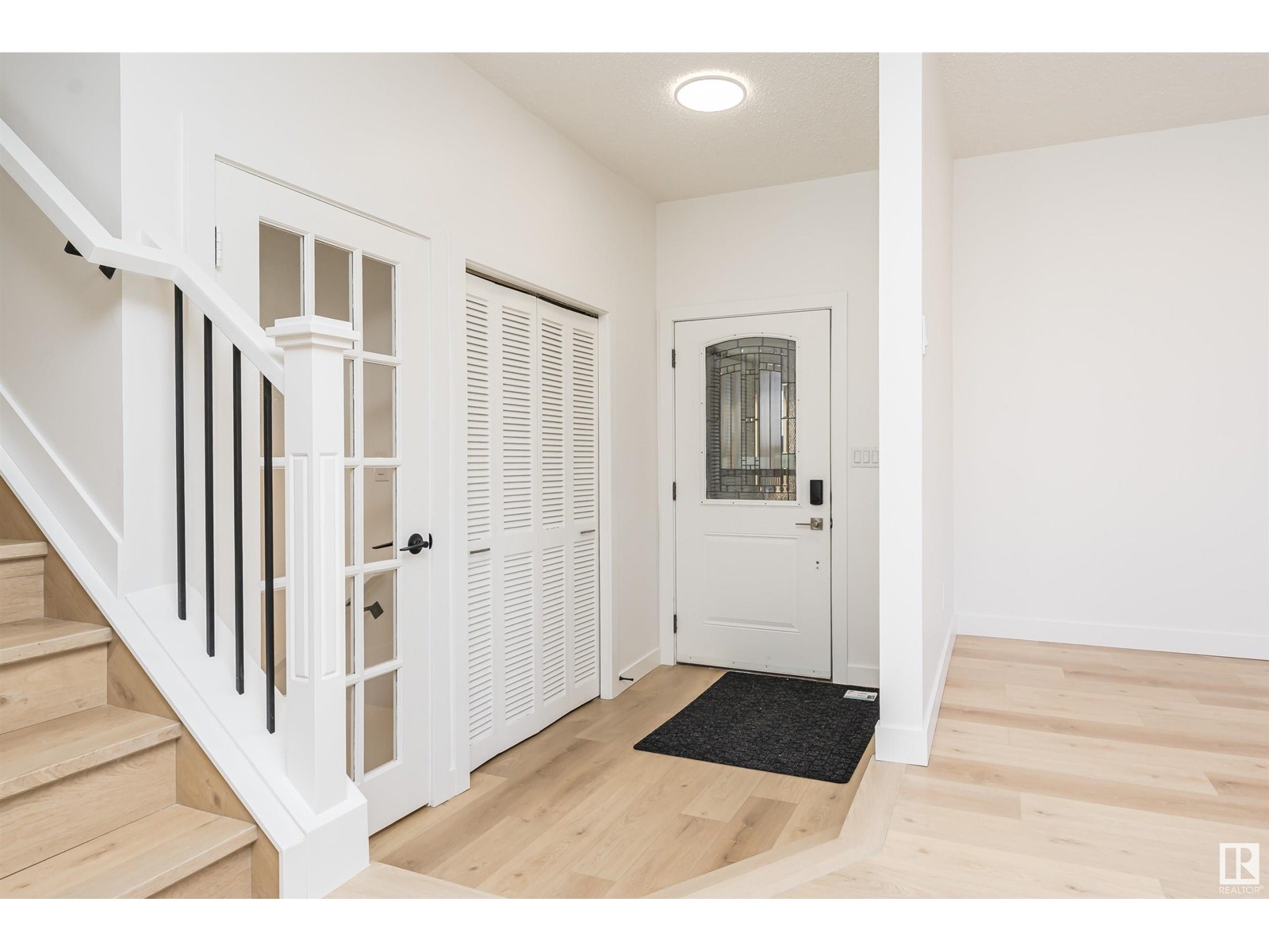 11412 33A AV NW