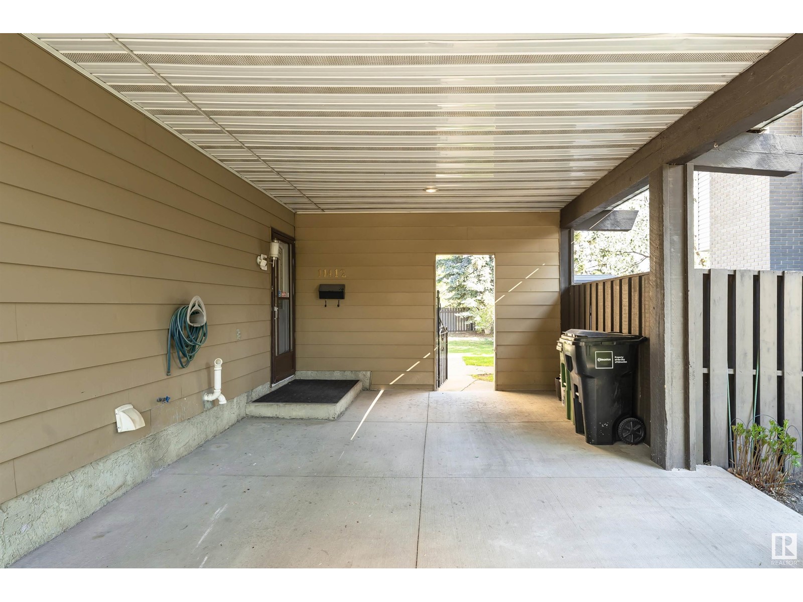 11412 33A AV NW