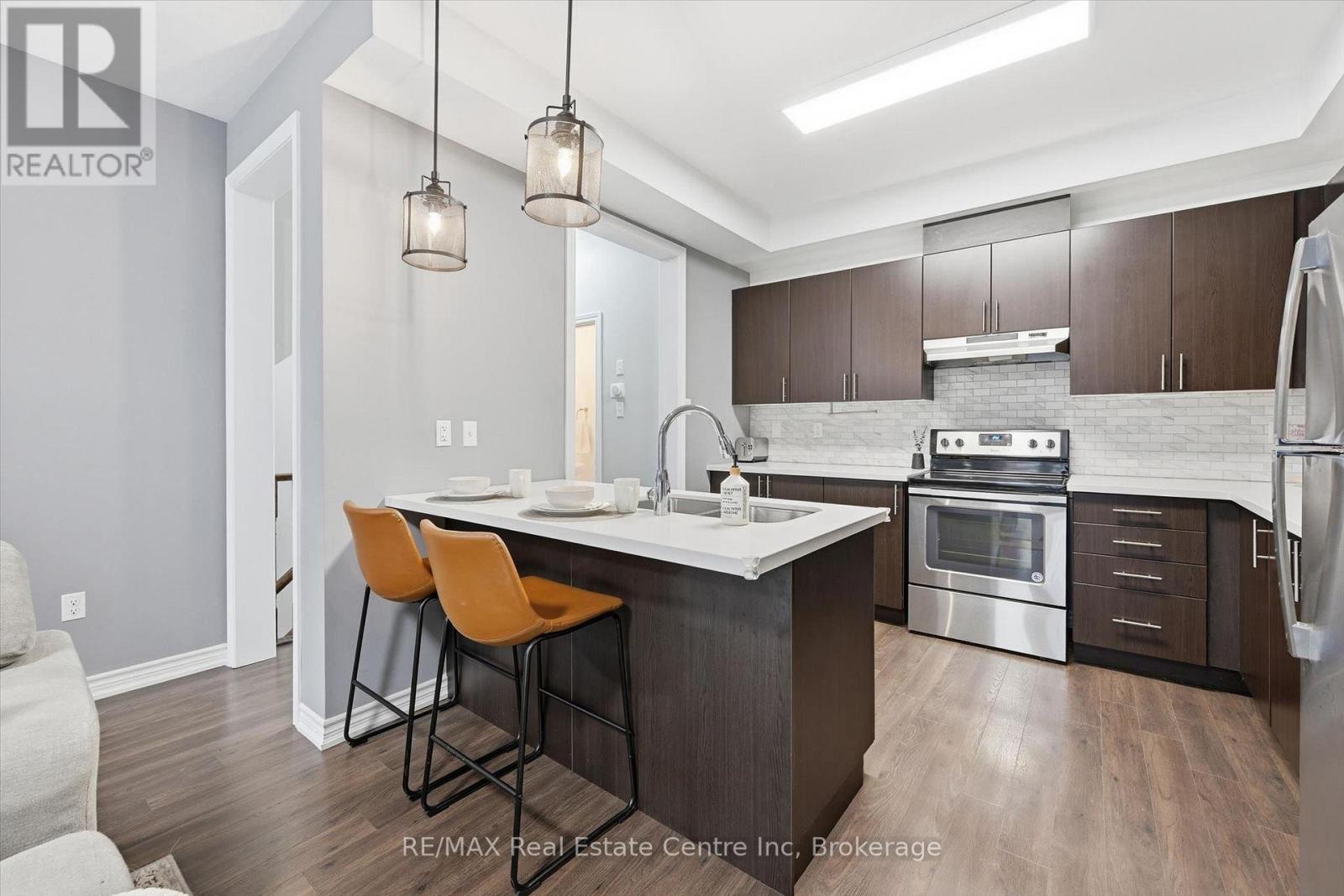 24 - 54 NISBET BOULEVARD