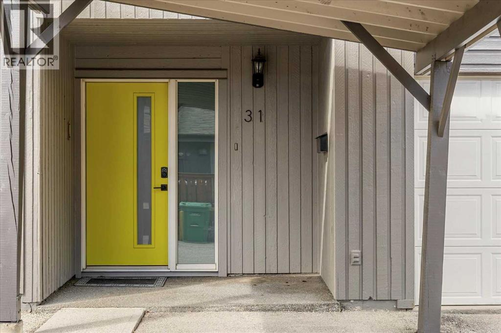 31, 2225 Oakmoor Drive SW