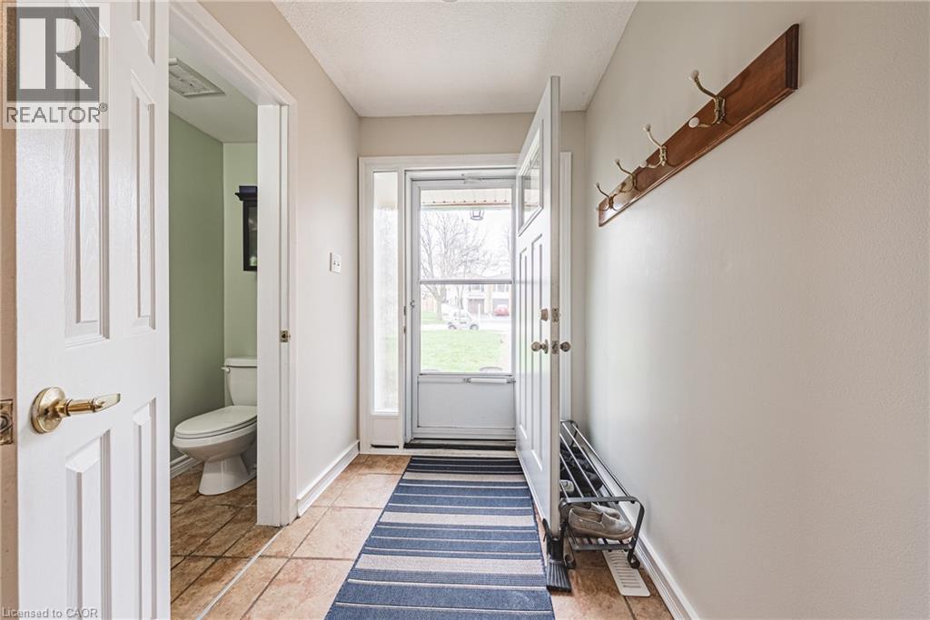 1576 NEWLANDS Crescent Unit# 60