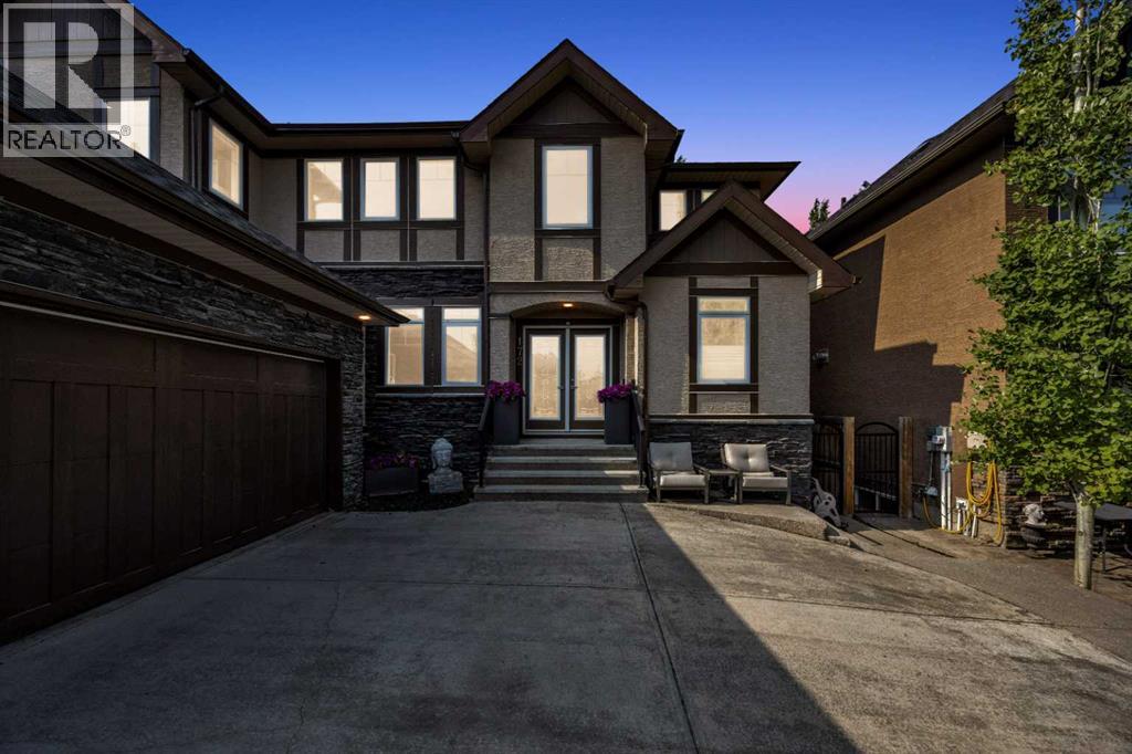 172 Panatella Crescent NW