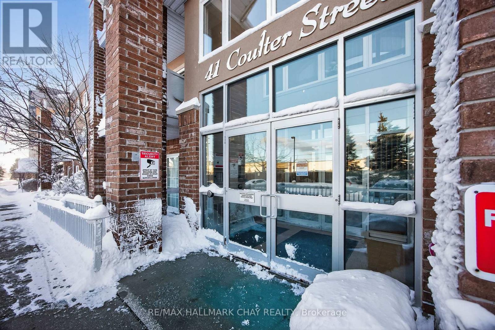 3 - 41 COULTER STREET