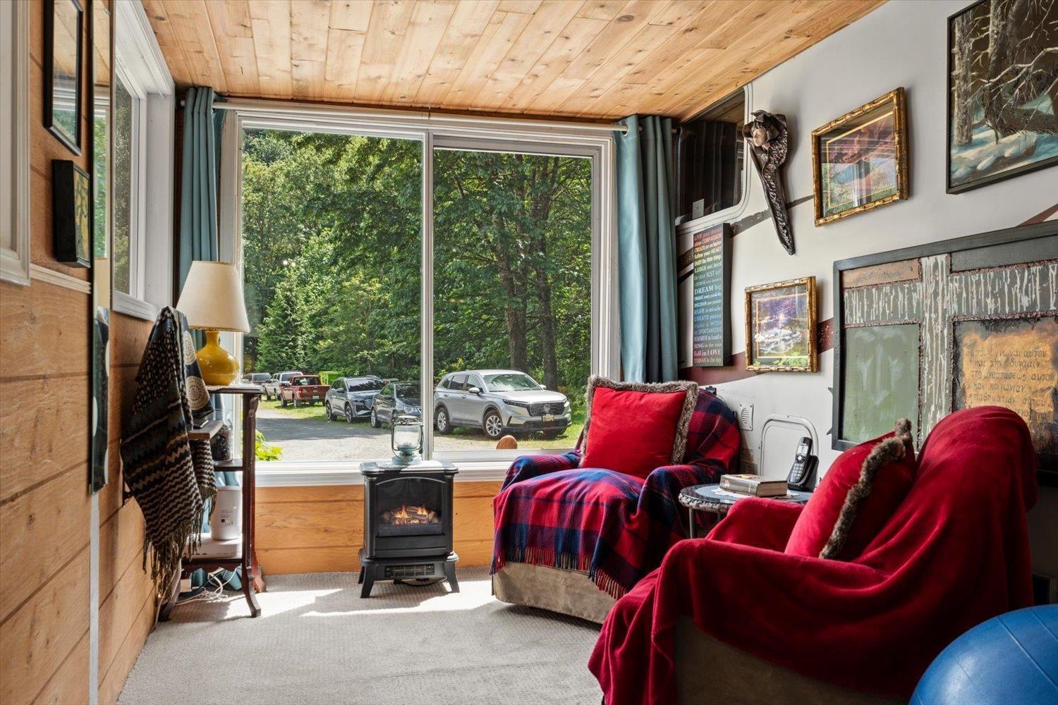49 1650 COLUMBIA VALLEY ROAD|Columbia Valley