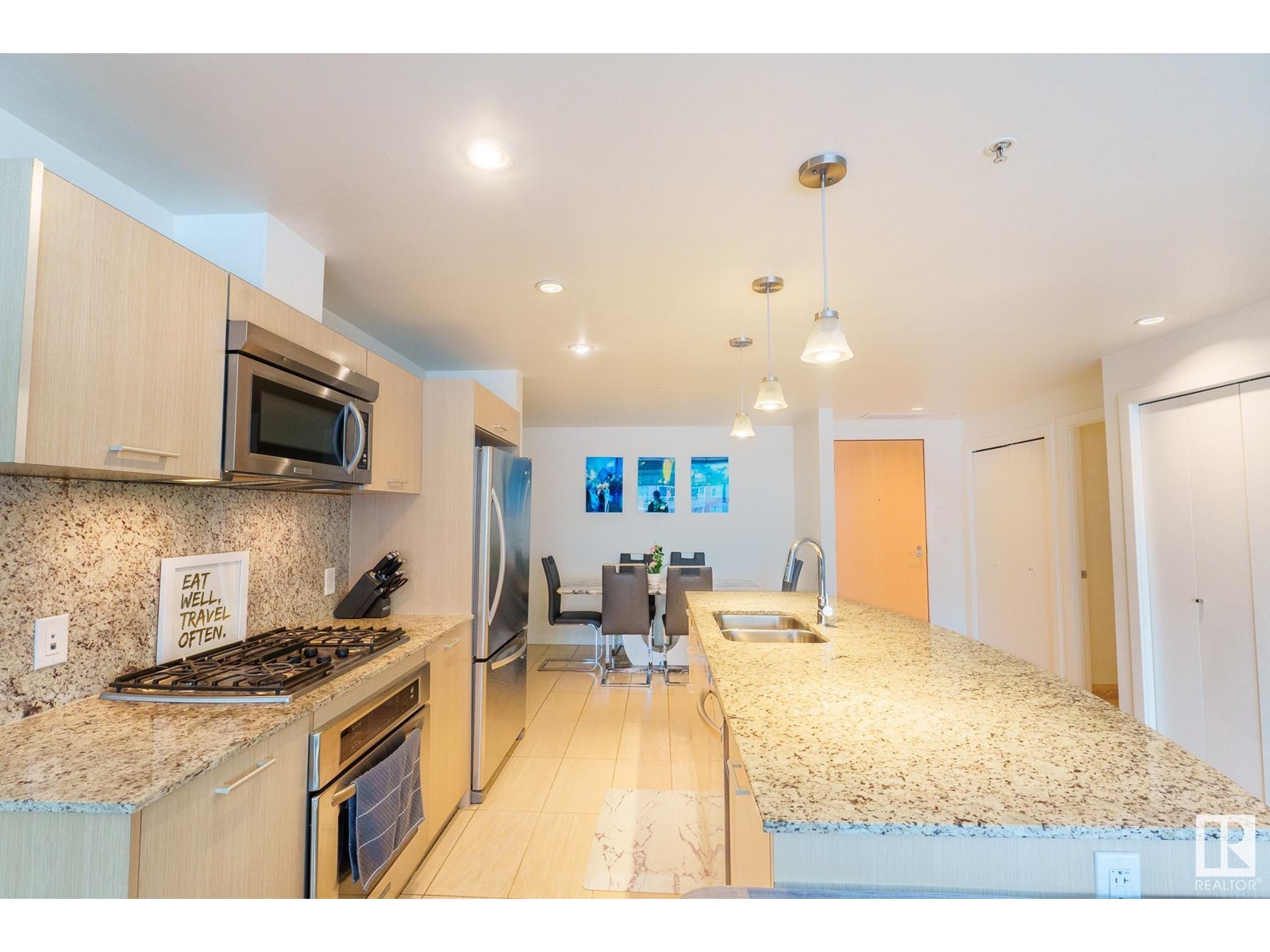 #304 2510 109 ST NW