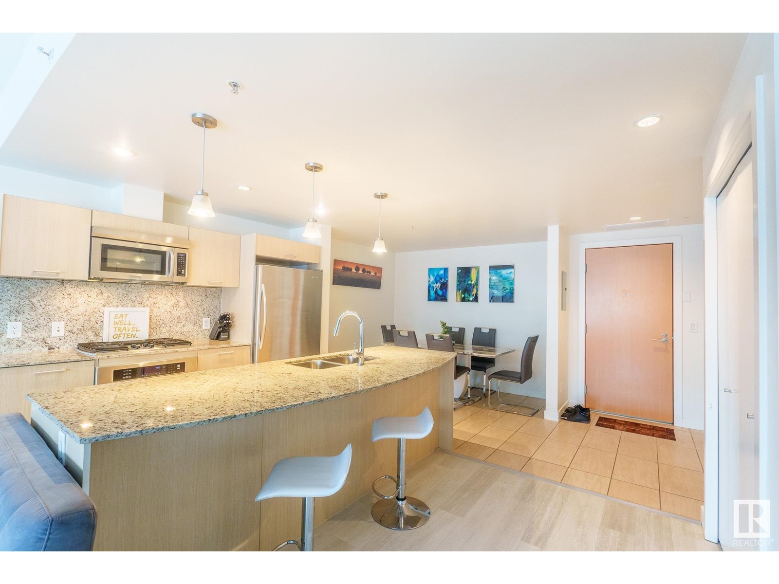 #304 2510 109 ST NW