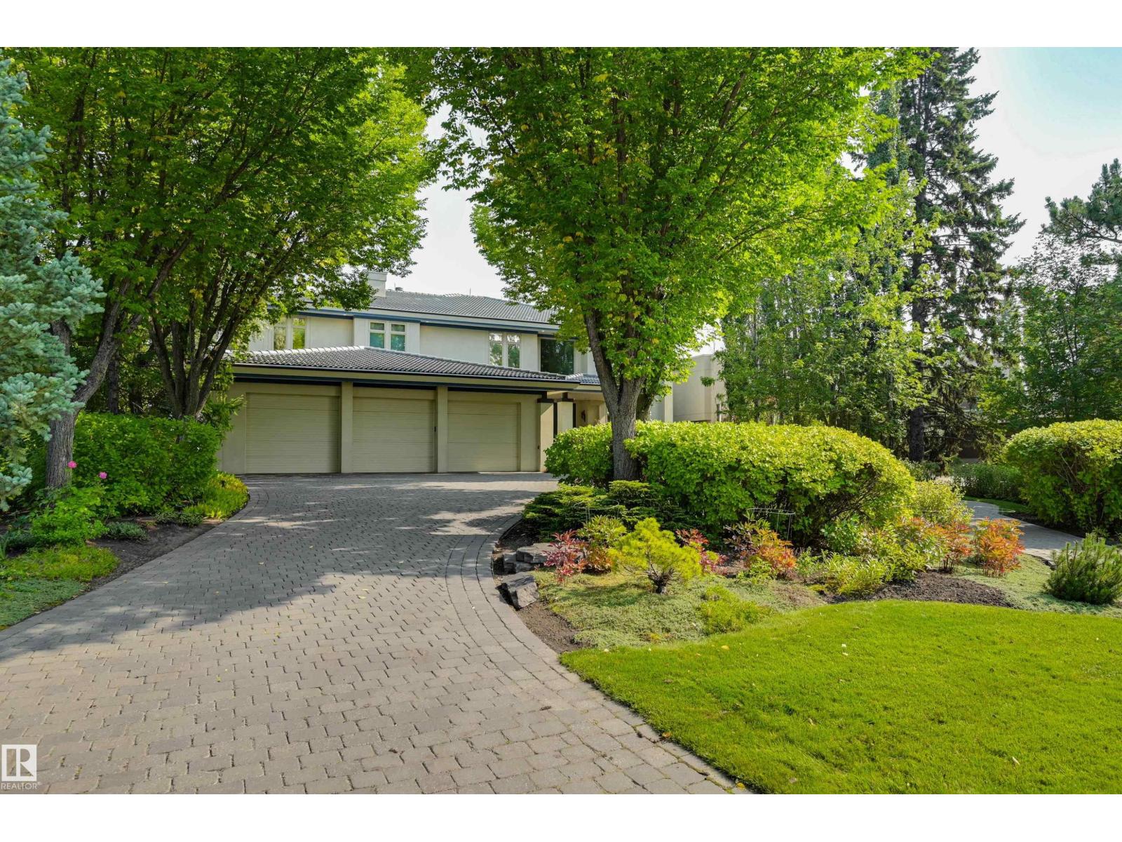 28 RIVERSIDE CR NW