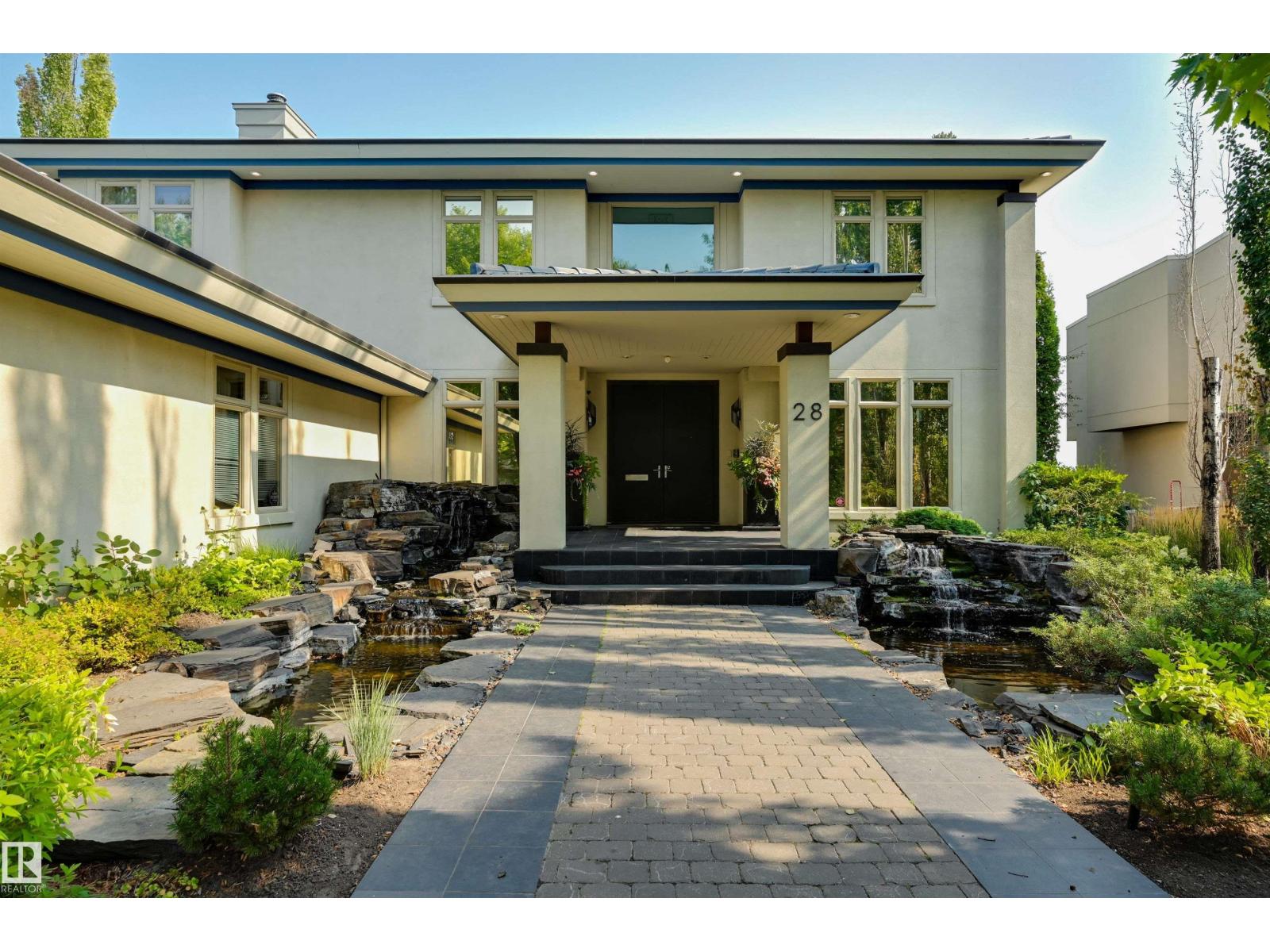 28 RIVERSIDE CR NW