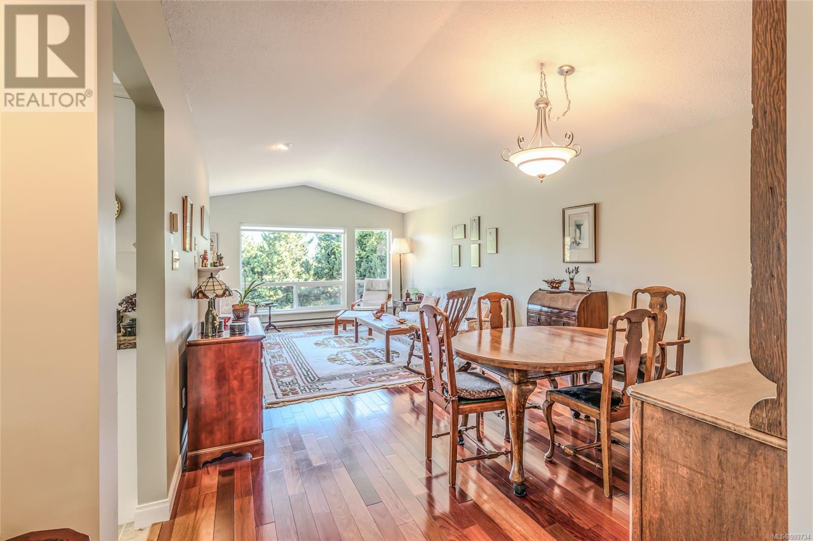 2663 Andover Rd