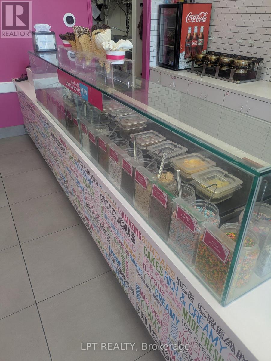 D1-A - 636 YONGE STREET