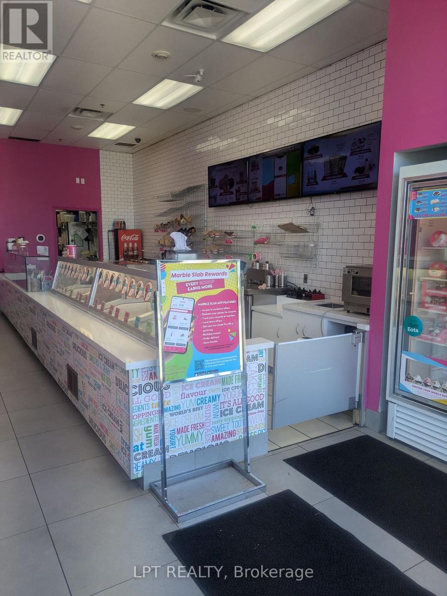 D1-A - 636 YONGE STREET