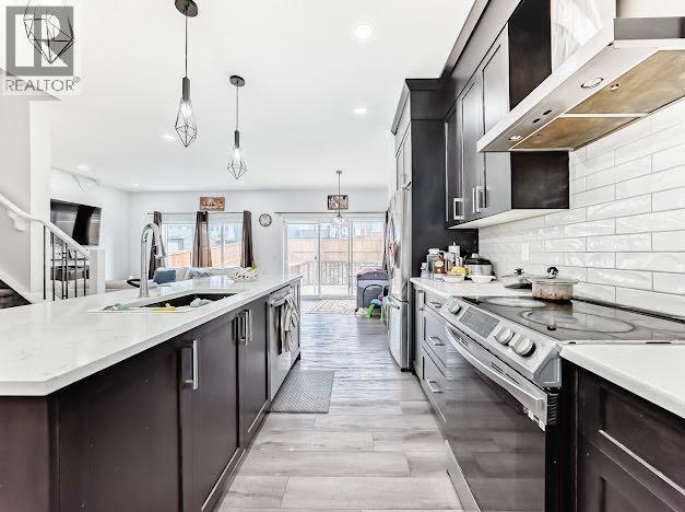 198 Lucas Heights NW