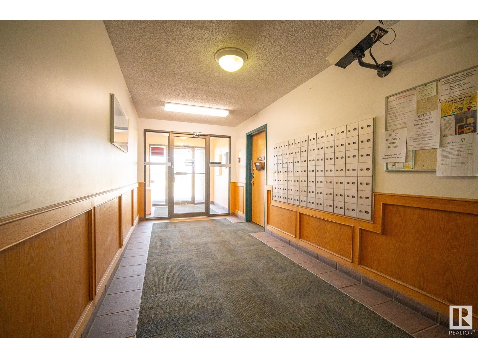 #216 10511 19 AV NW