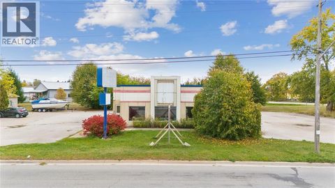 95 KING STREET East Lambton Shores ON N0N1J0