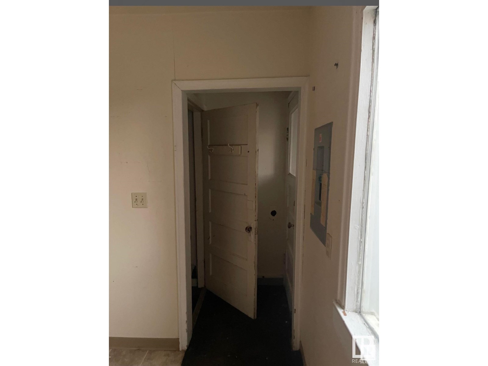 12239 101 ST NW