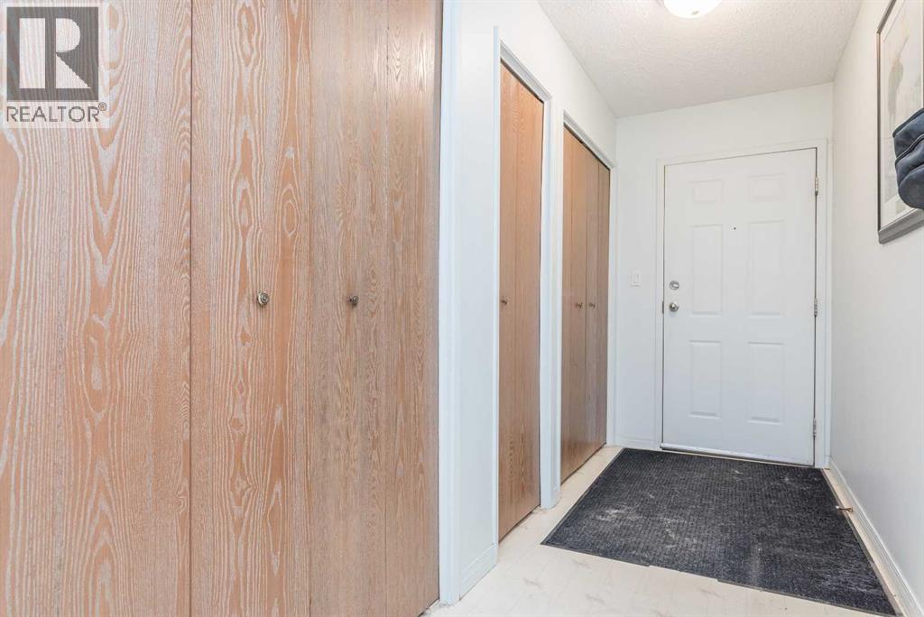 1212, 7201 Poplar Drive